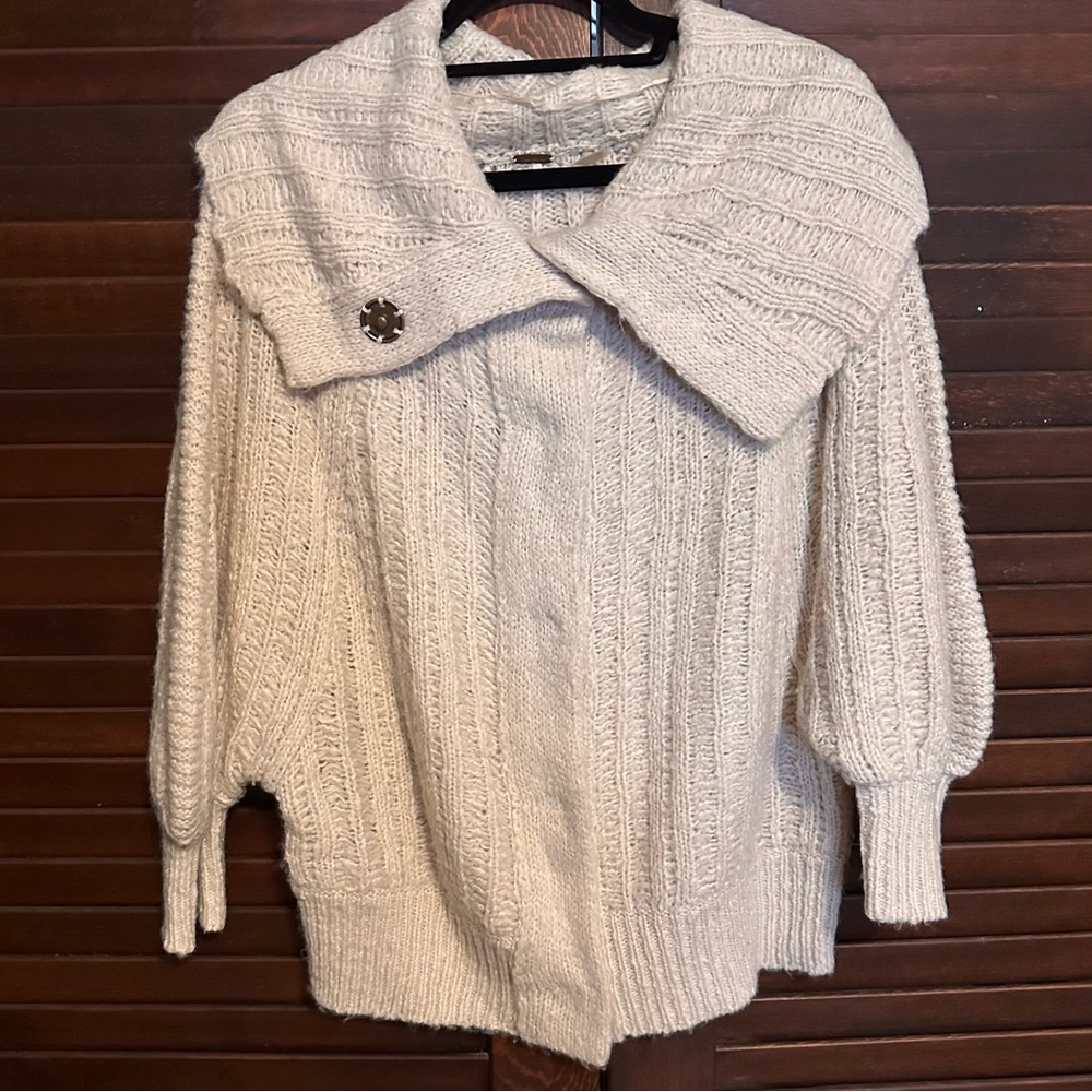 Free People Chunky Cozy Cream Cowl Neck Soft Cardigan Sweater Vintage Snaps
